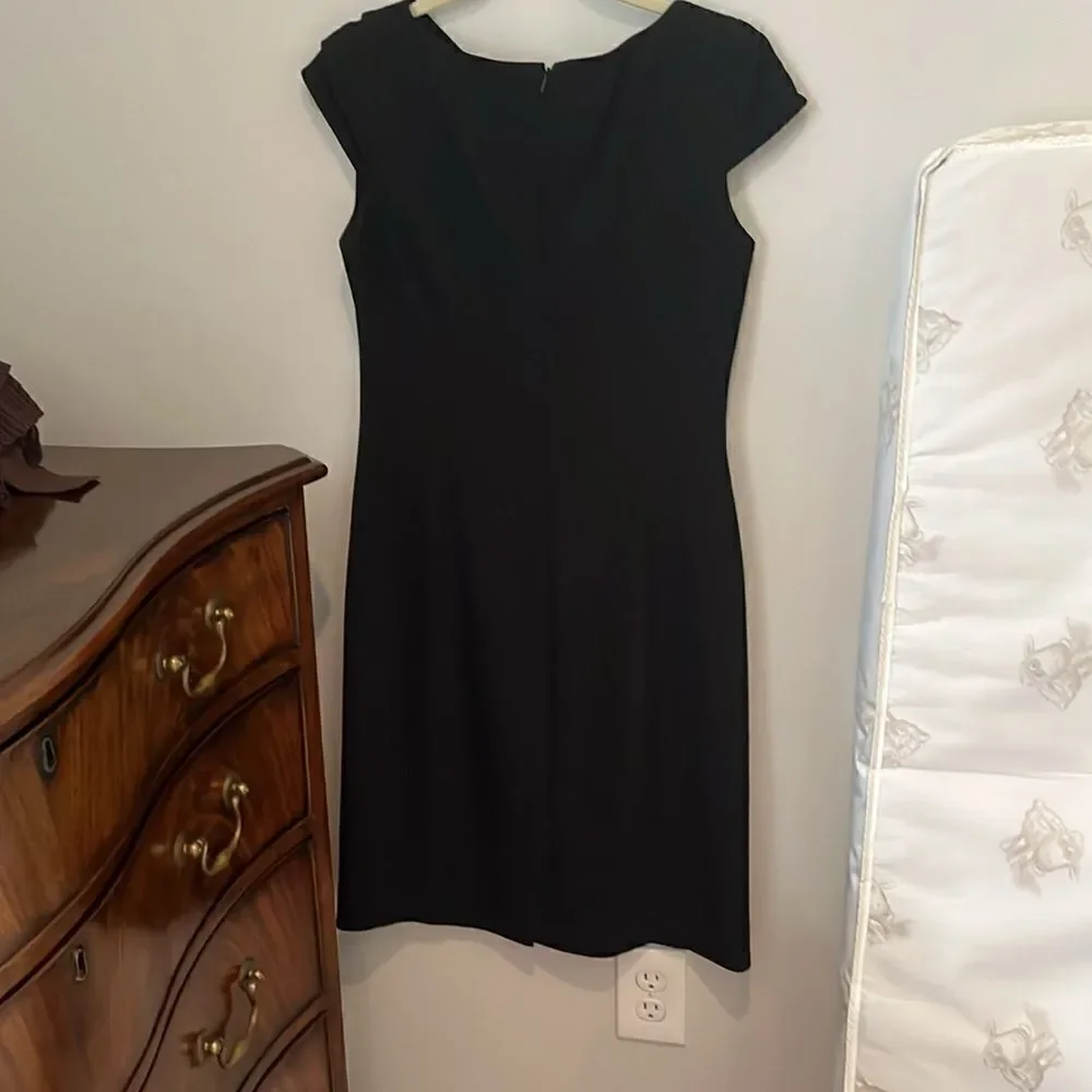 Tahari LBD